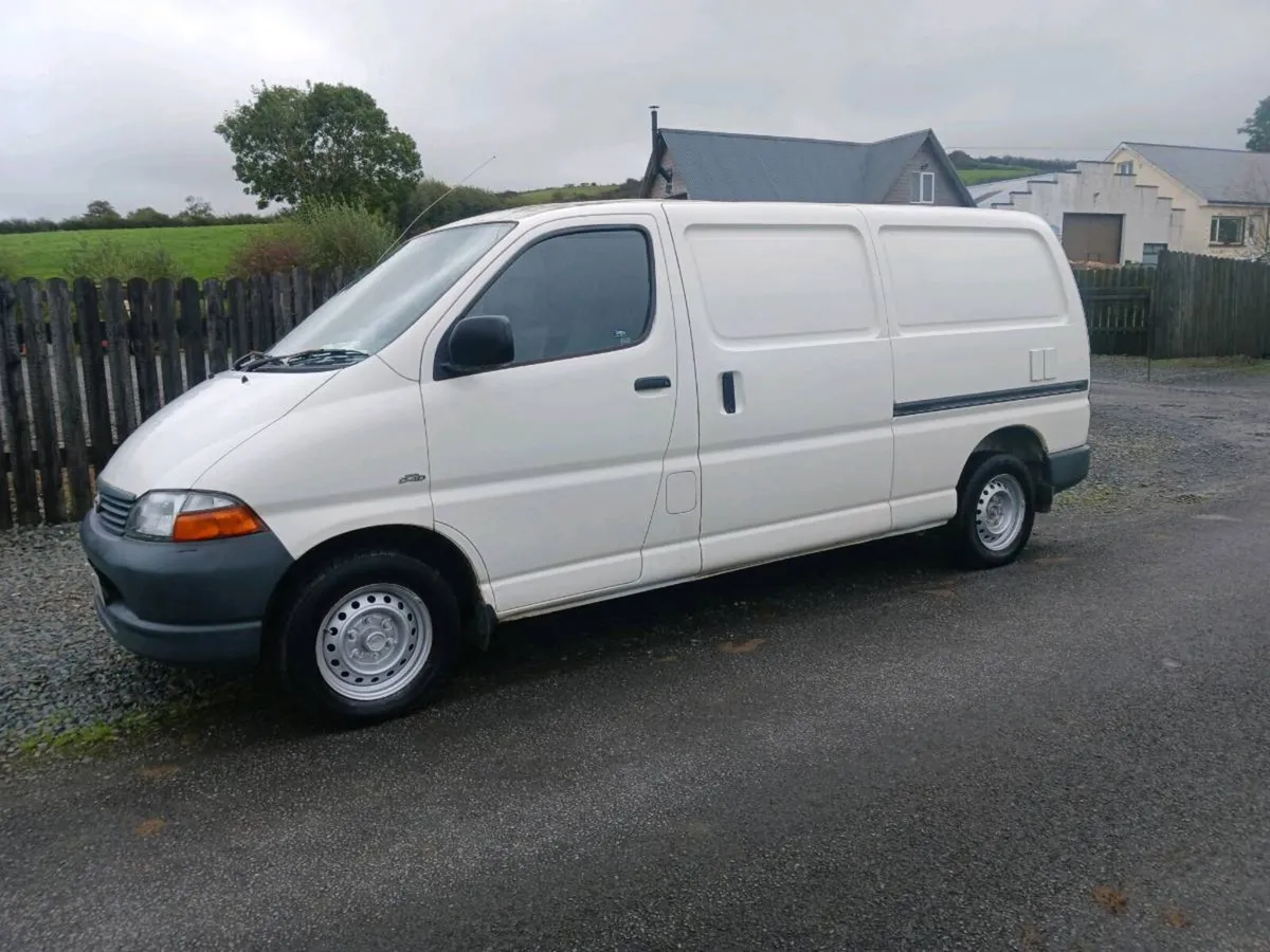 2005 toyota hiace , tested 30/07/2027, 3750 euro - Image 4