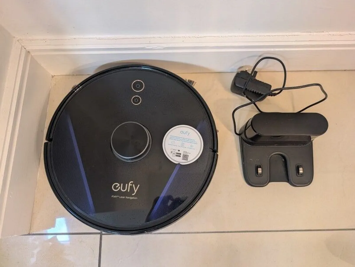 eufy RoboVac LR30 Hybrid Robot Vacuum Cleaner with Mop - Image 1