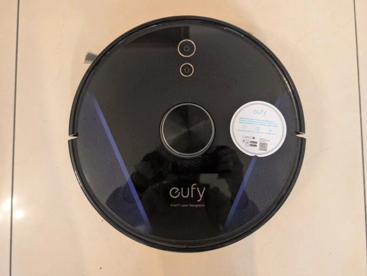 eufy RoboVac LR30 Hybrid Robot Vacuum Cleaner with Mop - Image 2