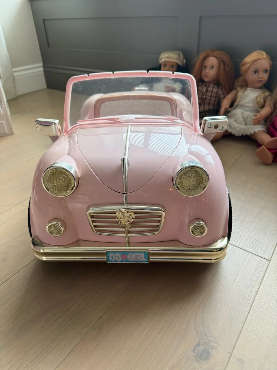 Our Generation Car/Motarbike/Bed/Dolls Bundle - Image 3
