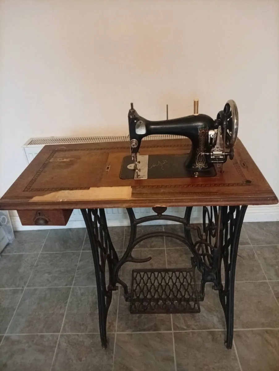 Sewing Machine. Unique Antique. - Image 4