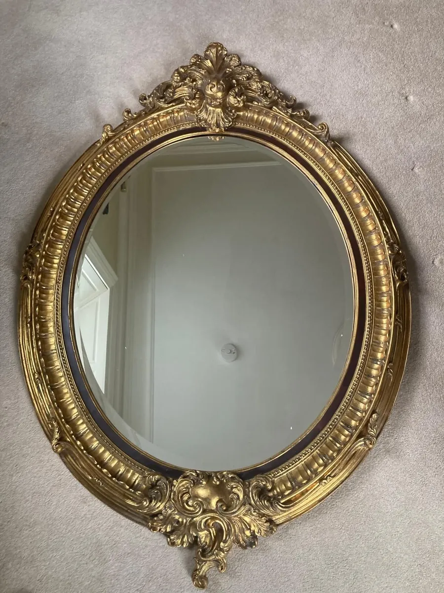 Oval Mirror