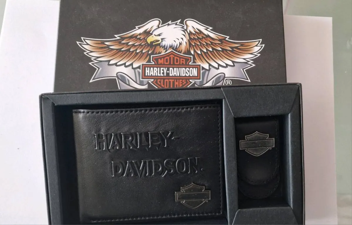 Genuine Harley wallet fold with money clip - Image 2