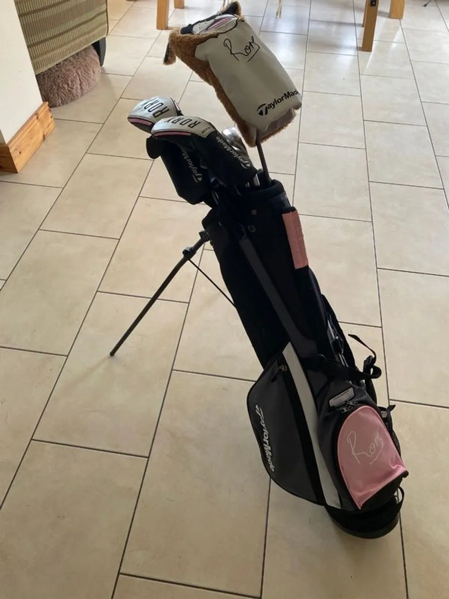 Taylormade Rory McElroy Pink Kids Golf set - Image 2