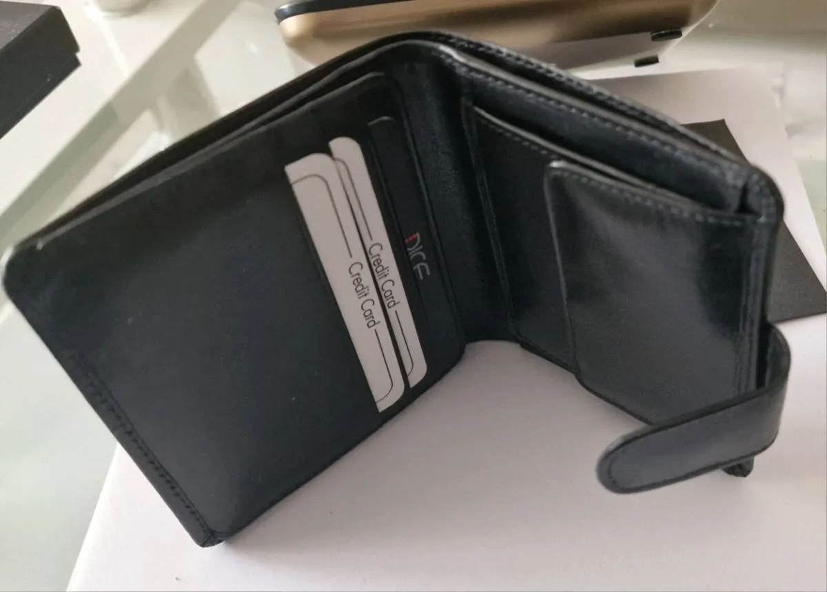 Two new leather wallets - Image 4