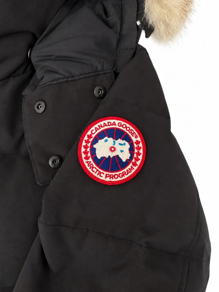 Canada Goose Wyndham Parka - Image 4
