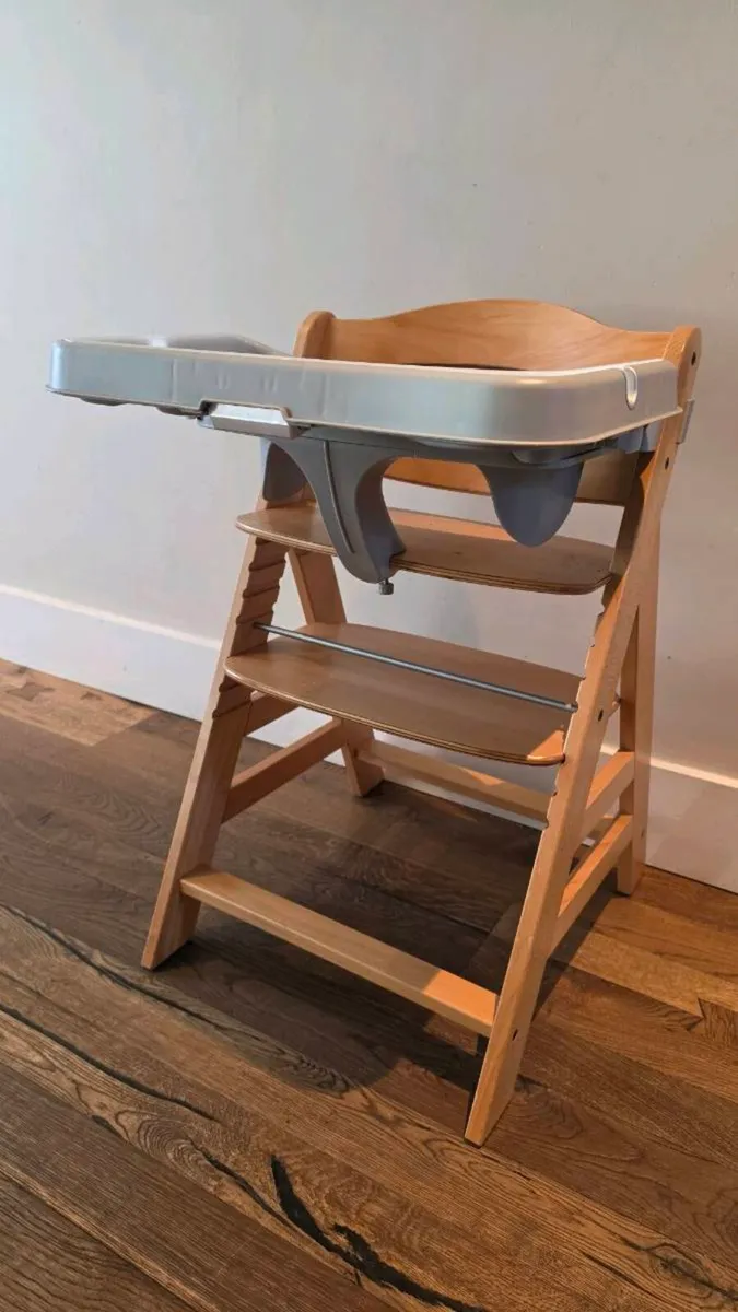 Hauck Feeding Chair - Image 1