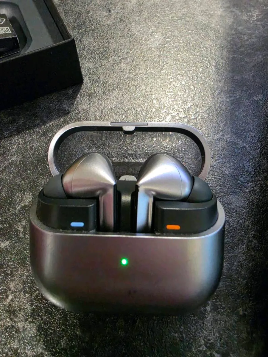 Samsung buds pro 3 - Image 4