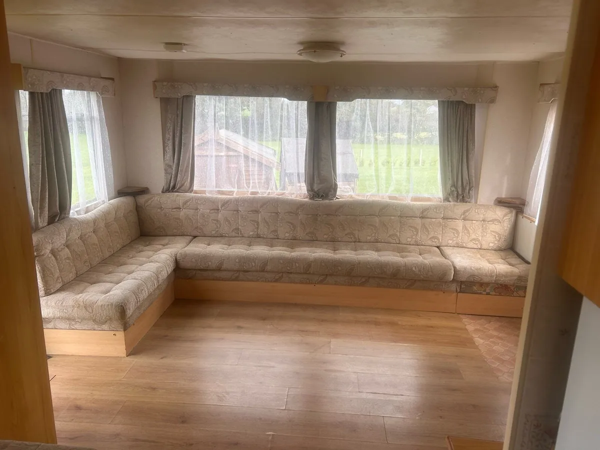 Mobile home for sale - Image 2