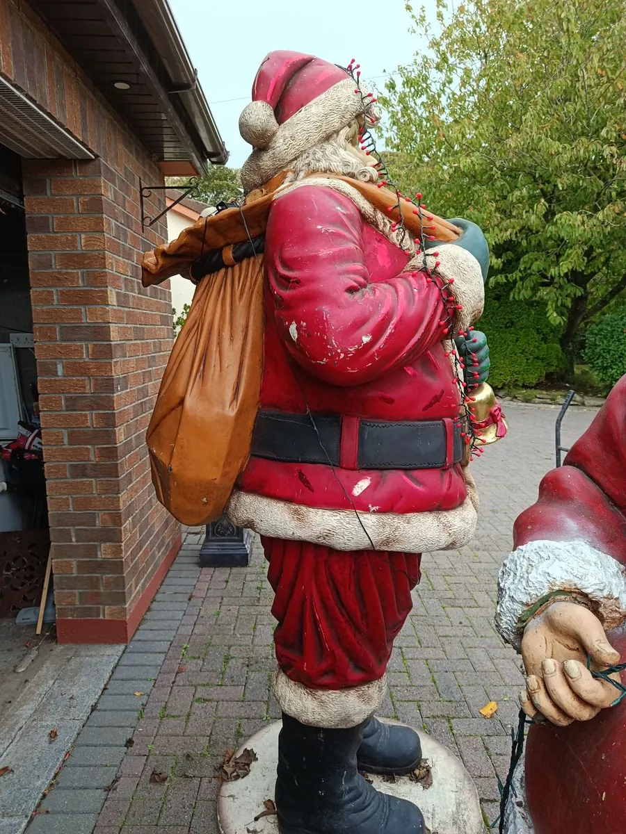 Two very Large Fibre Glass Santa's - Image 3