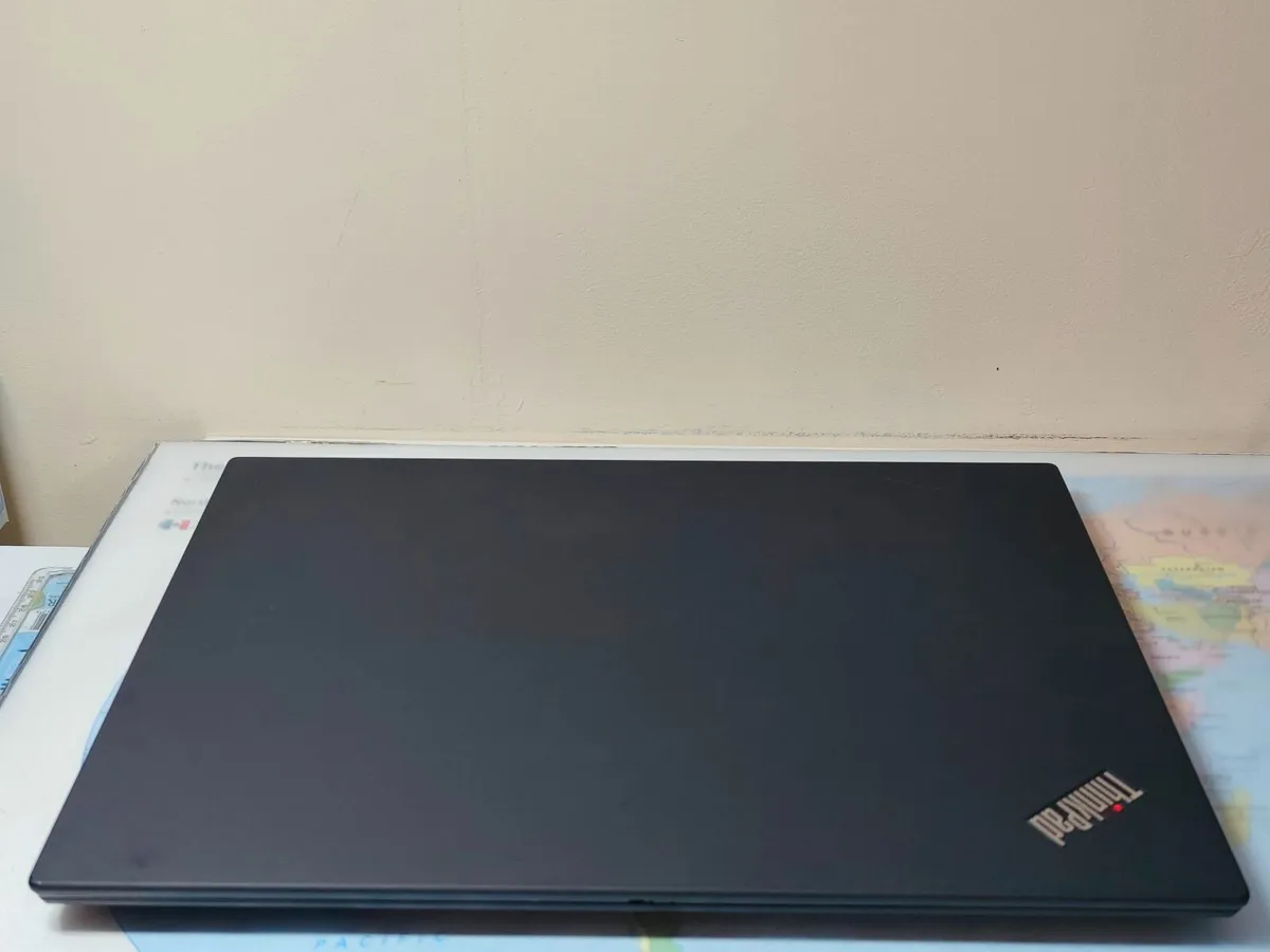 Lenovo ThinkPad T490 Intel i7 8th Gen | 16GB RAM | - Image 4