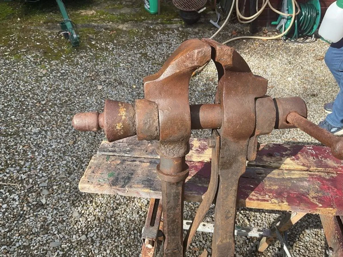 Vintage leg vise - Image 2