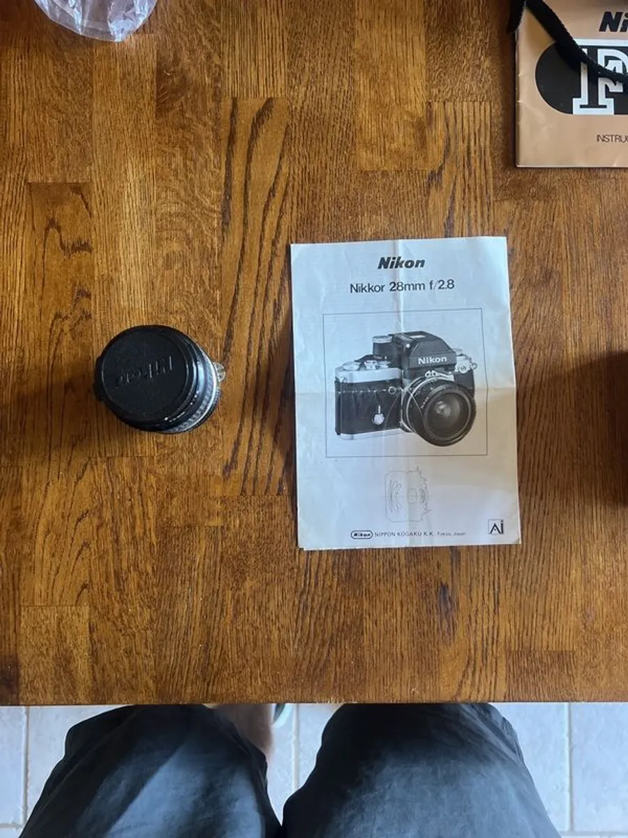 Nikon 28mmf/2.8 excellent condition with manual - Image 2