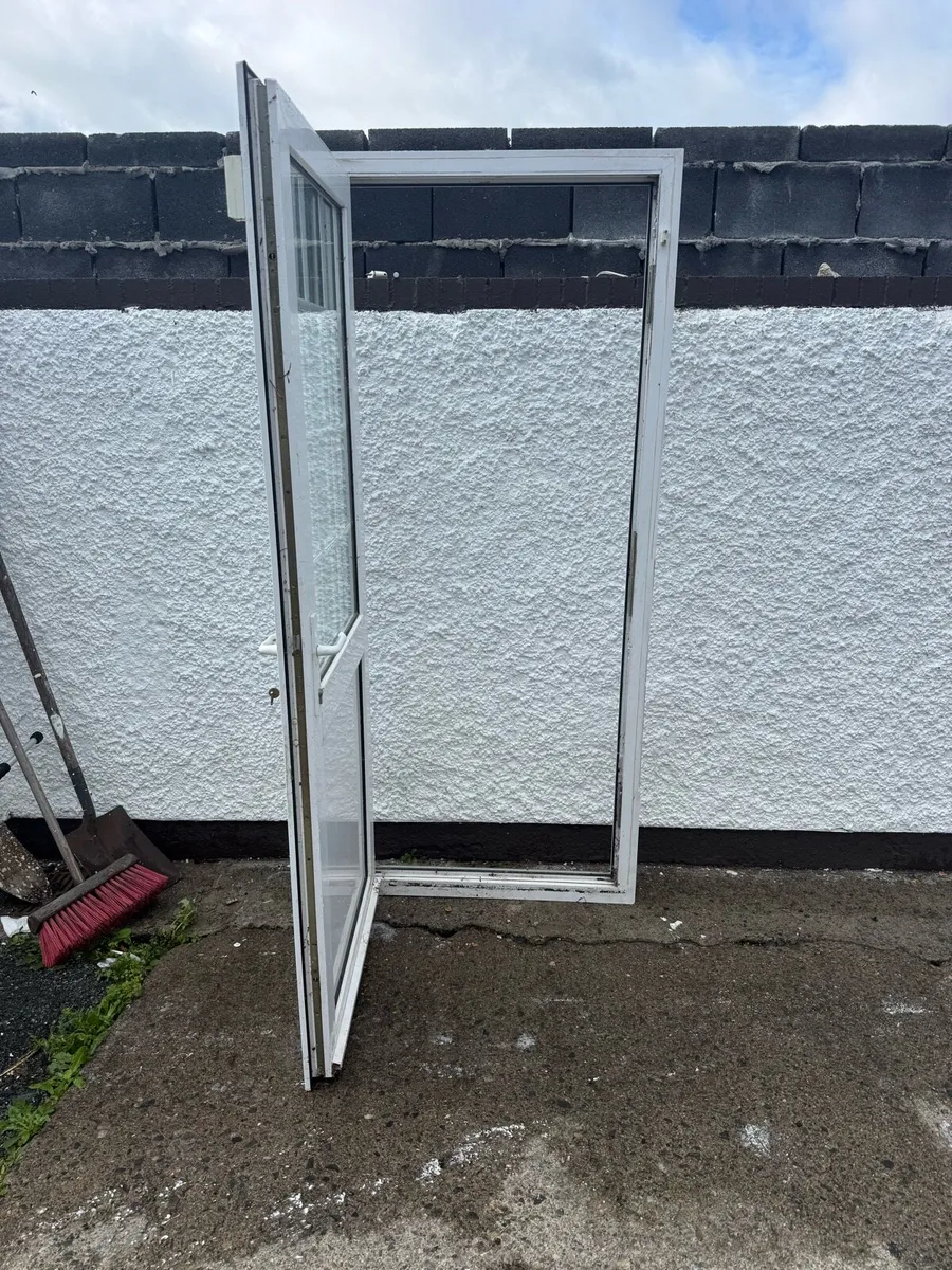 Pvc, Back door - Image 3