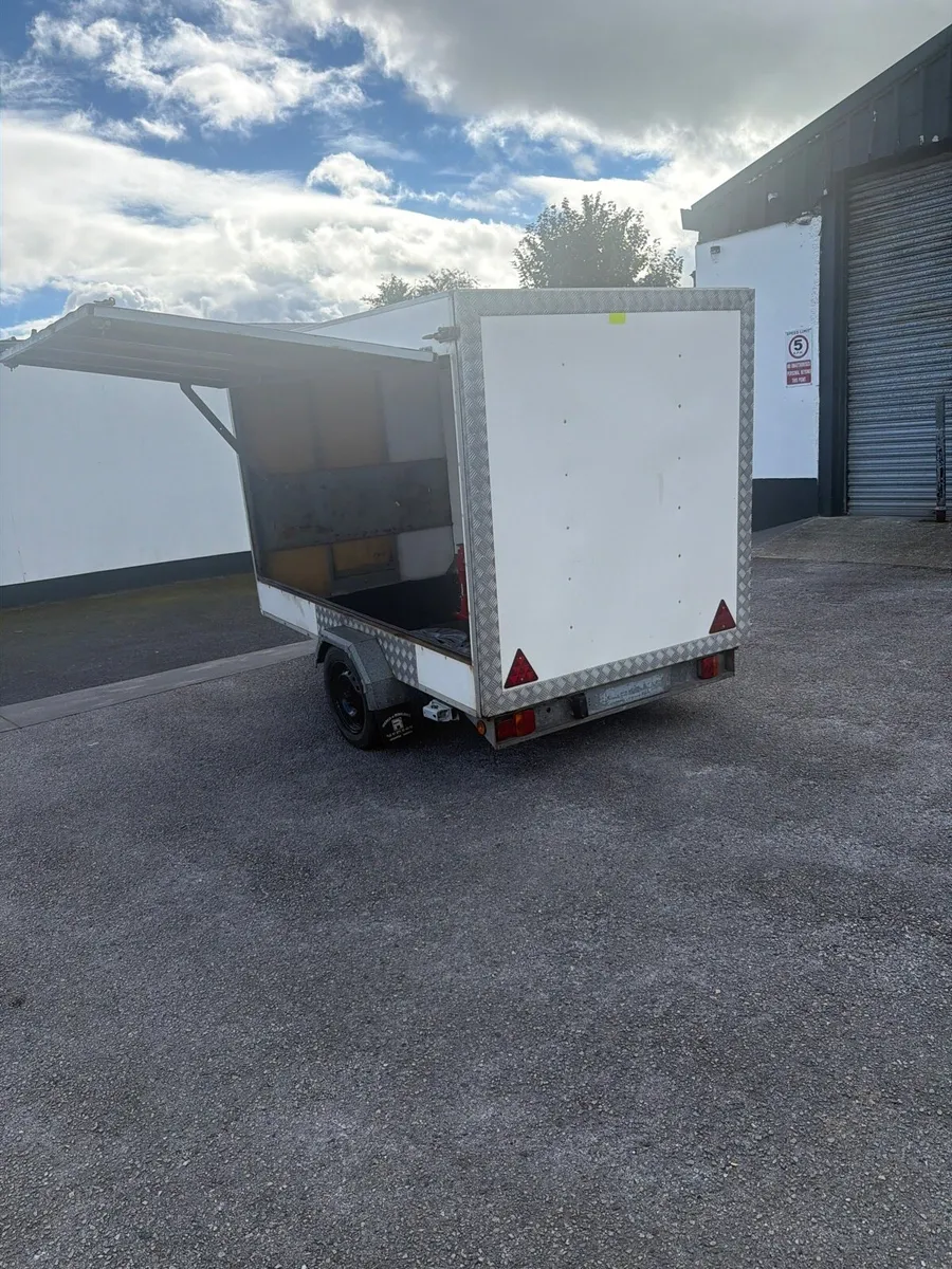8”2 x4”2 ft Iberica show / exhibition trailer - Image 3