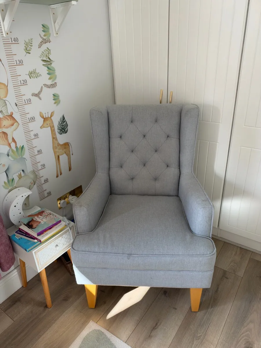 Nursing chair