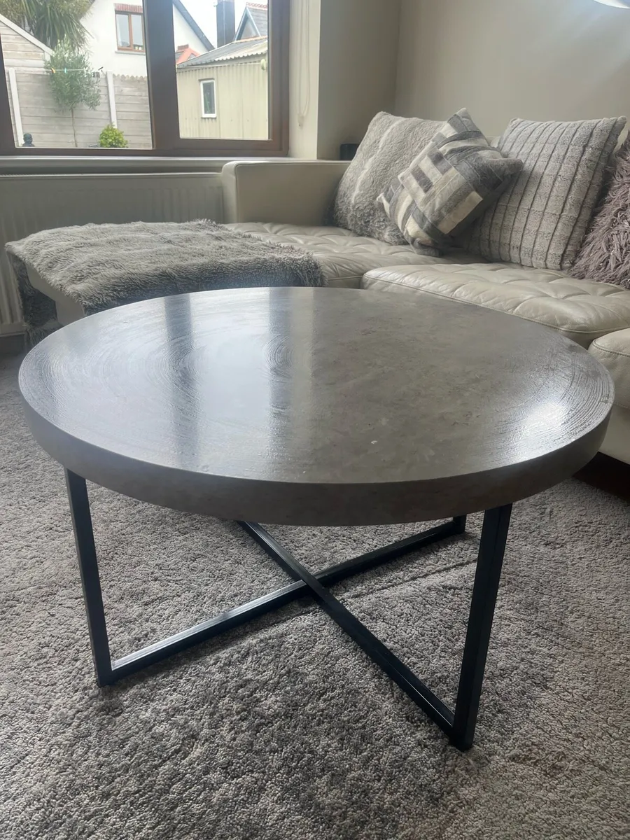 Coffee Table & Cushions - Image 2
