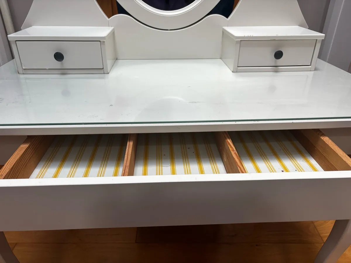 Dressing Table - Image 2