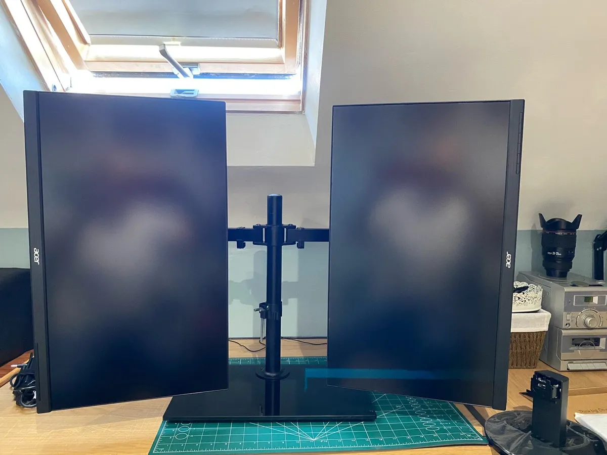 2no Acer LCD Display screens 24” - Image 3