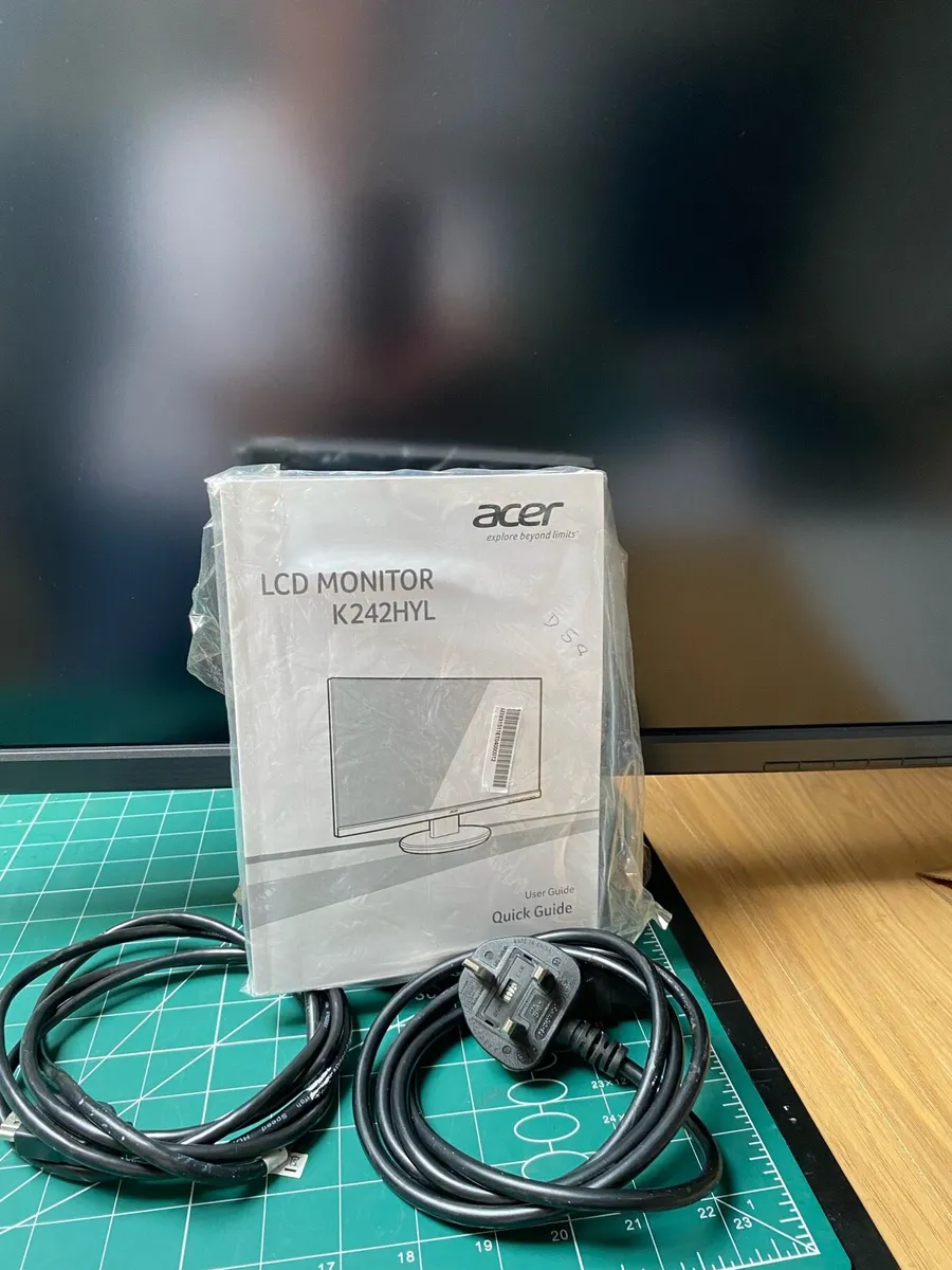 2no Acer LCD Display screens 24” - Image 4