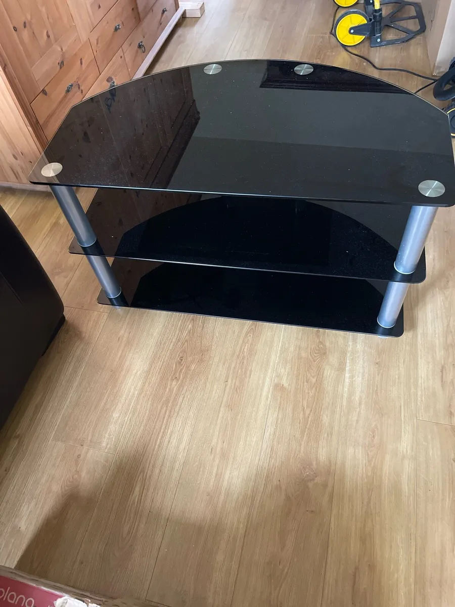 Black Glass TV Stand. - Image 1