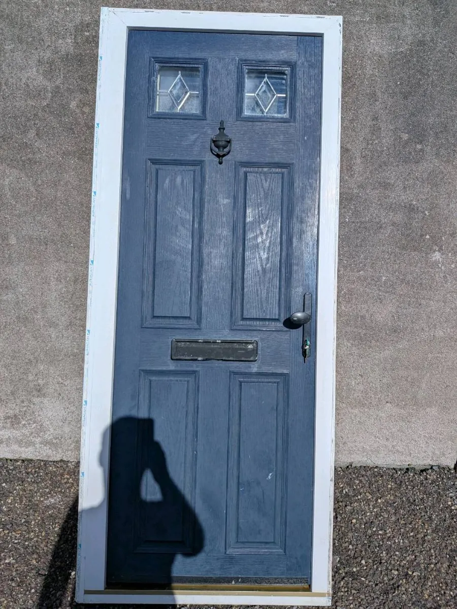 PVC door and frame two keys - Image 2