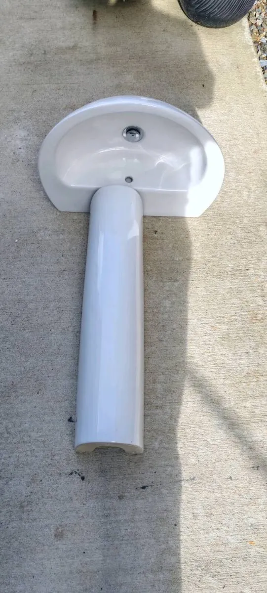 50cm wash basin with pedestal. - Image 3