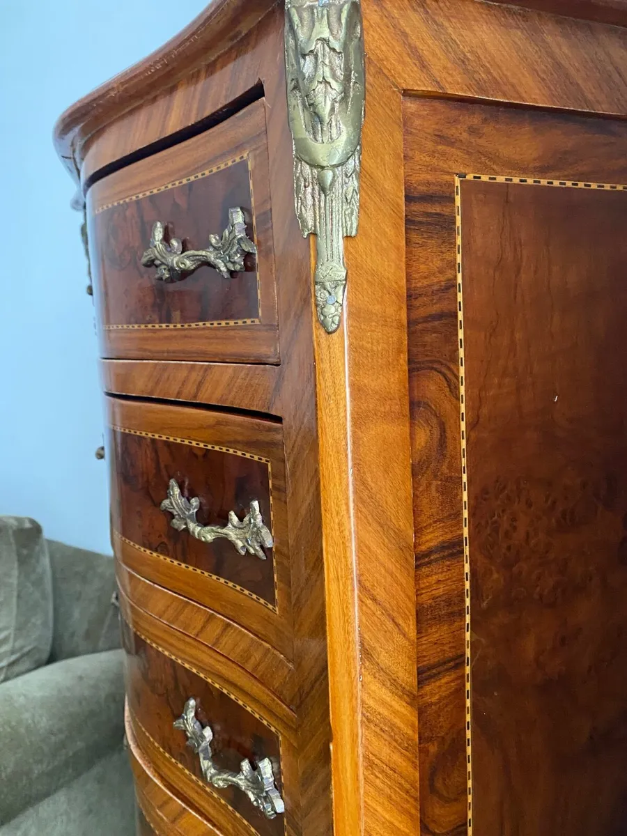 Reproduction Chest of drawers - Image 2