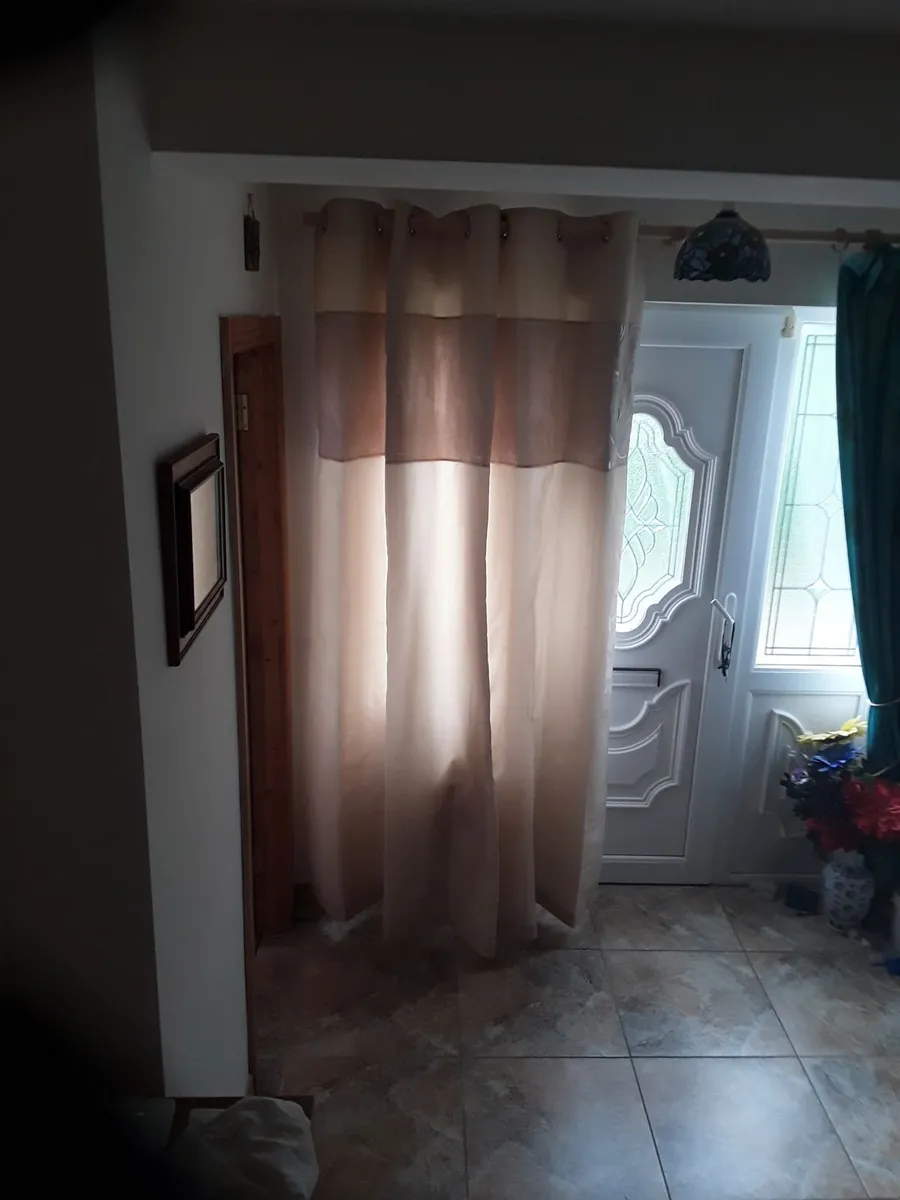 Beautiful brand new large drapes - Image 3