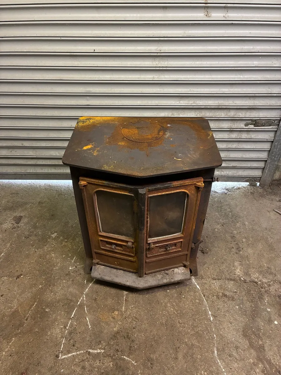 Stove - Image 1