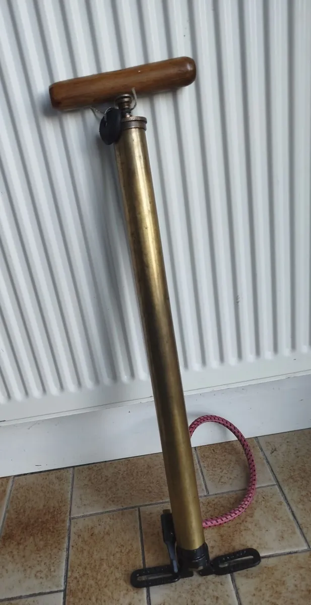 Vintage Dunlop Car Tyre Pump - Image 1