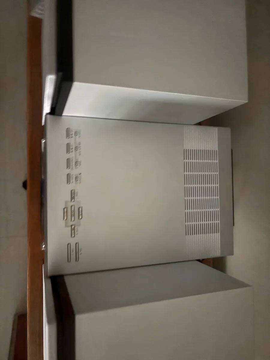 Stereo - Image 2