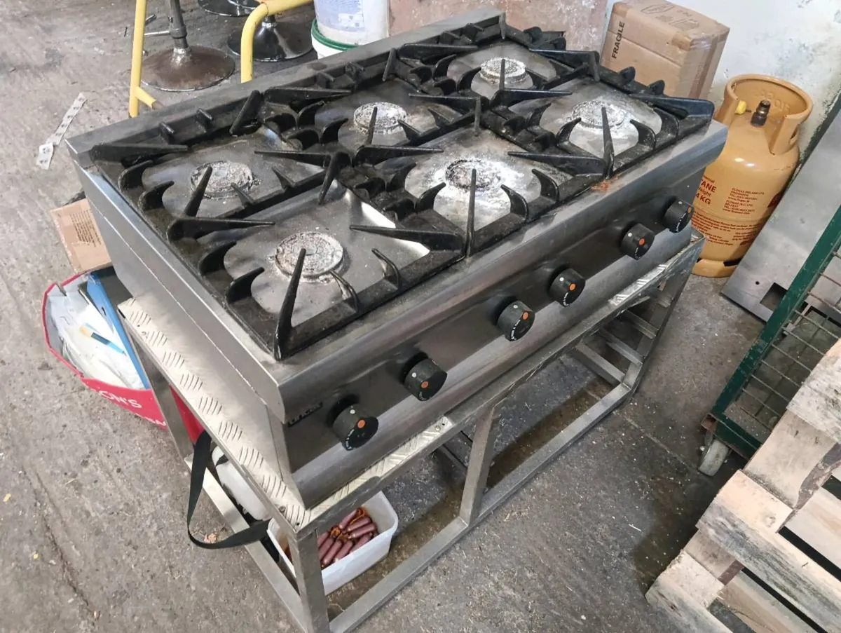 Lincat commercial cooker - Image 3