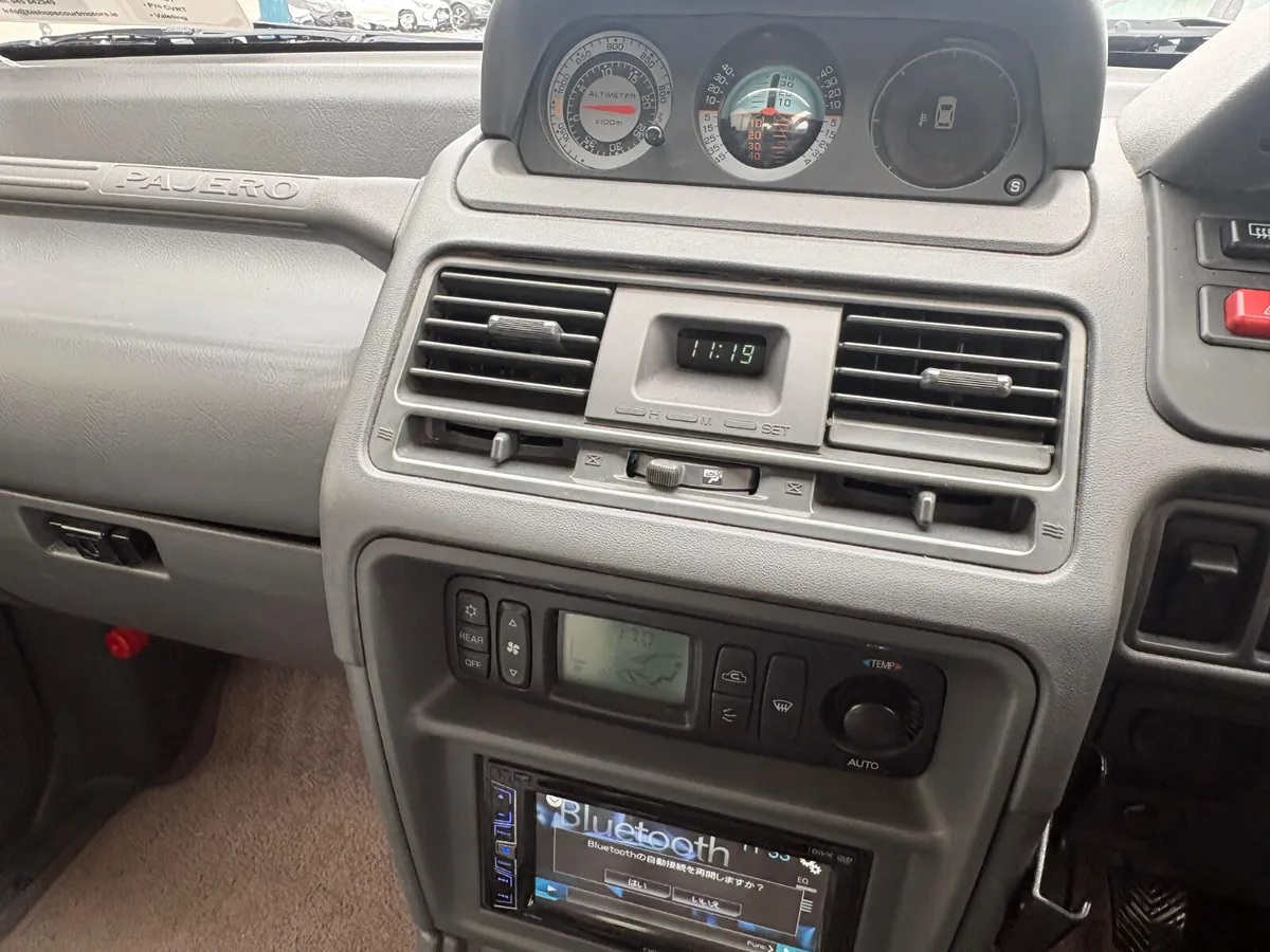 Mitsubishi Pajero 1996 - Image 4