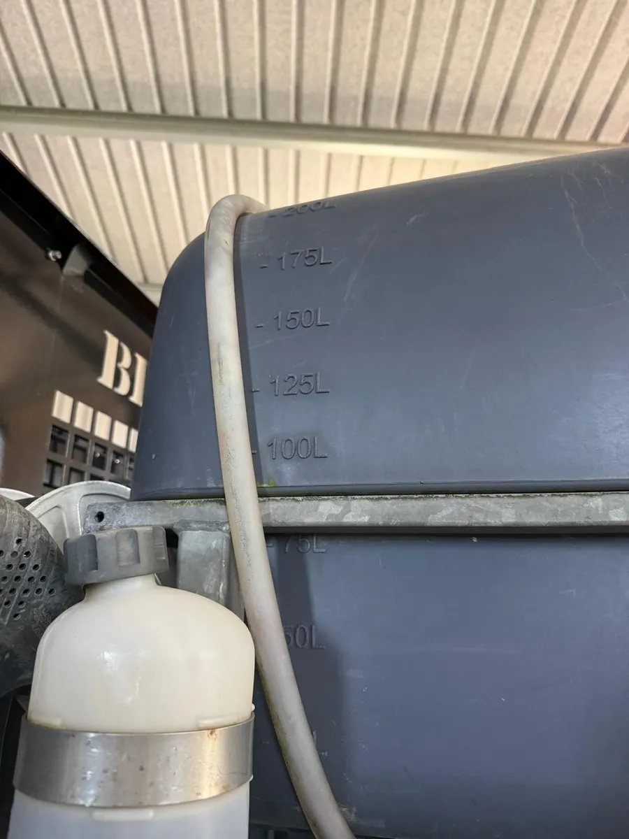 ROM VACCUM TANK - Image 3
