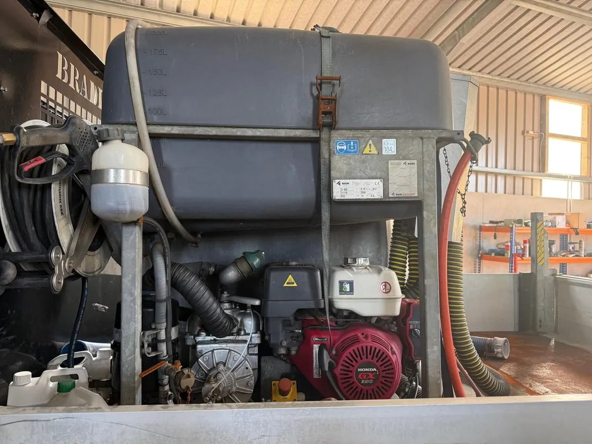 ROM VACCUM TANK - Image 2