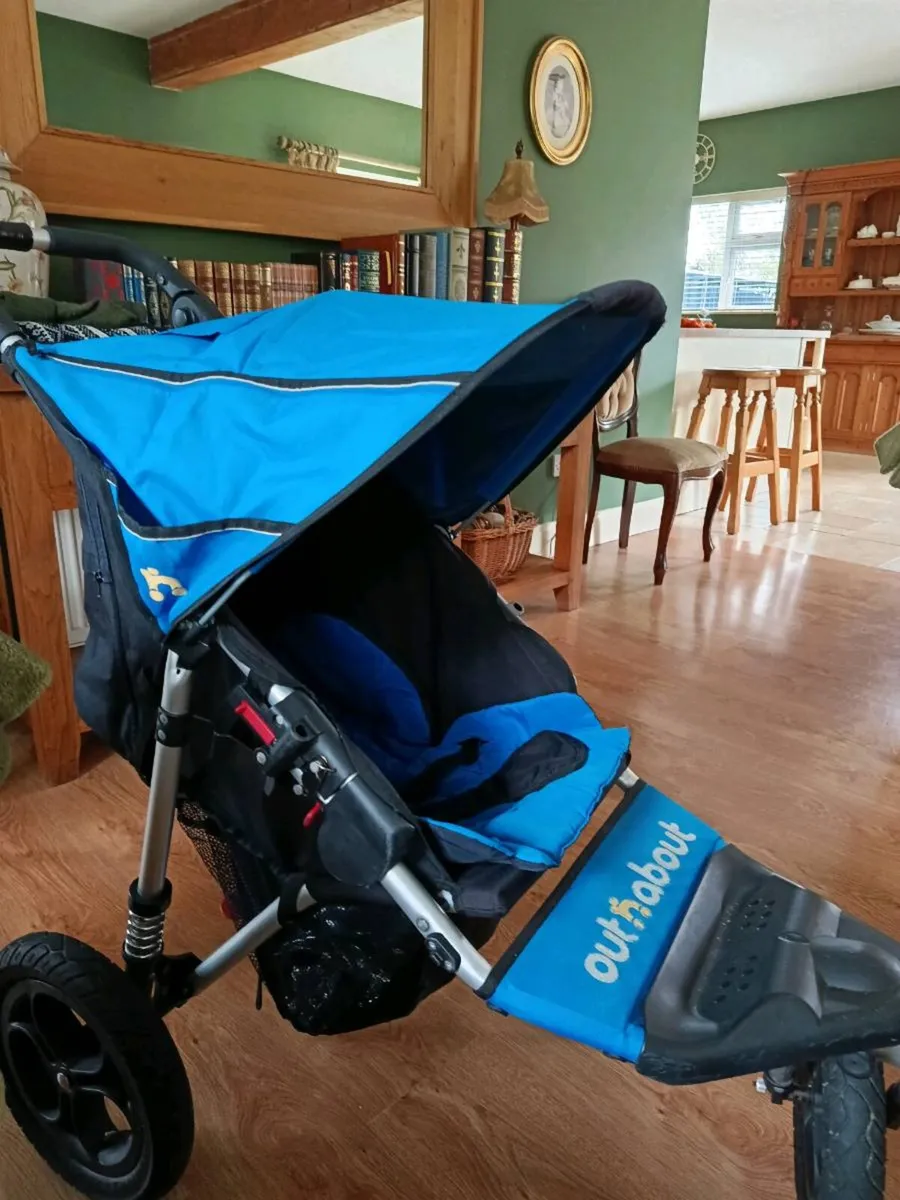 Pram - Image 1