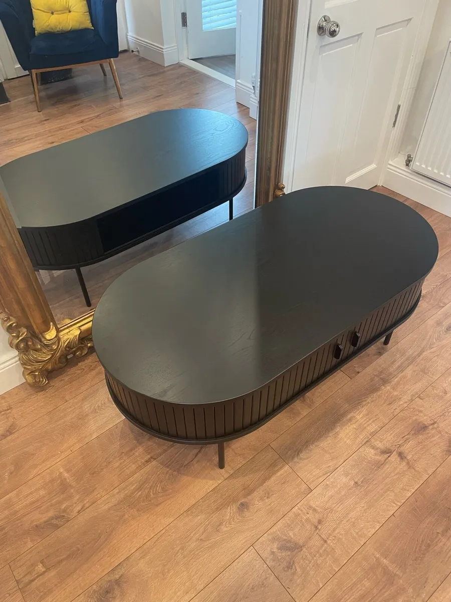 Fantastic modern Coffee table - Image 1
