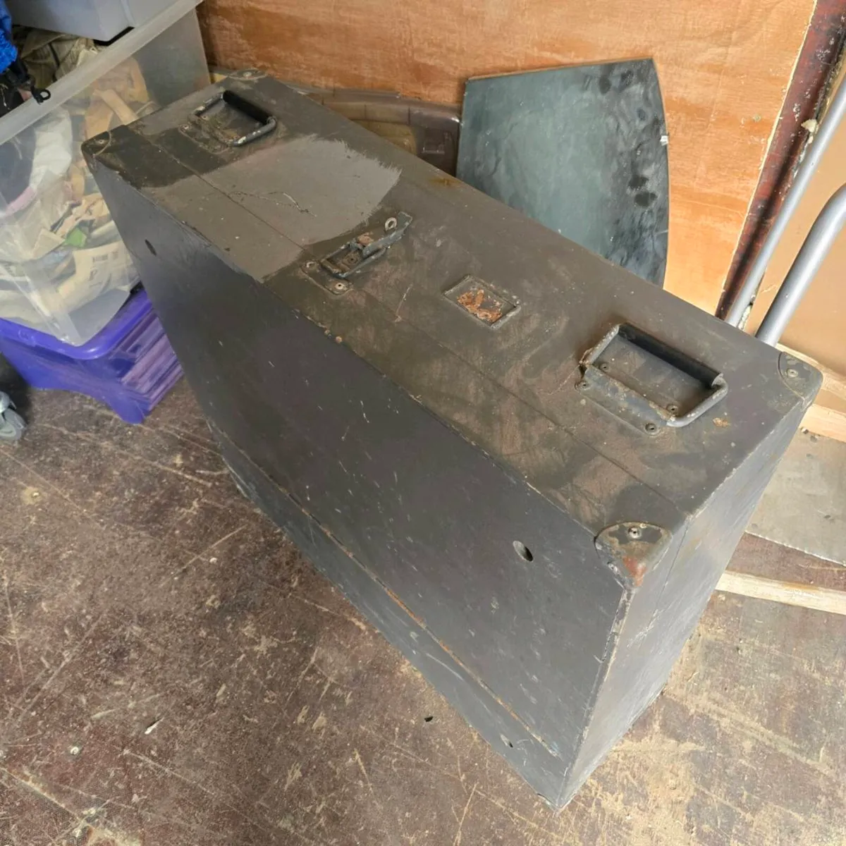 Military storage box - Image 1