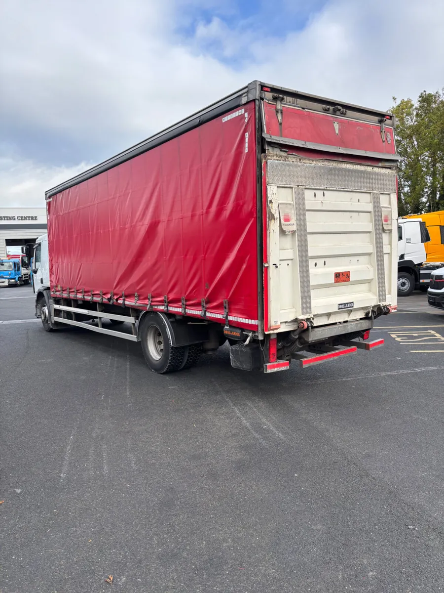 Renault Curtainsider 2014 - Image 4