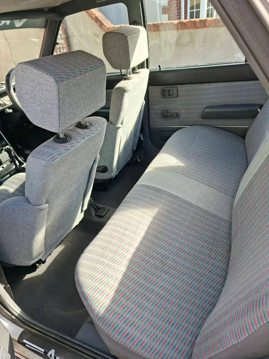 Renault 9 GTL - Image 3