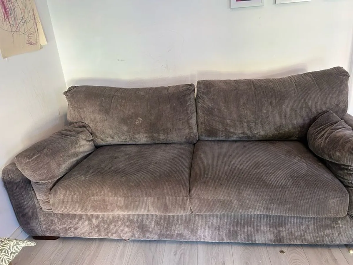 FREE-3/4 seater sofa - Image 1
