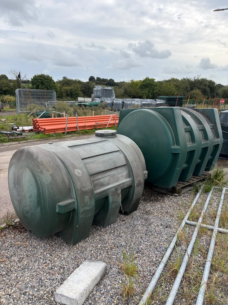 Oil tanks - Image 2
