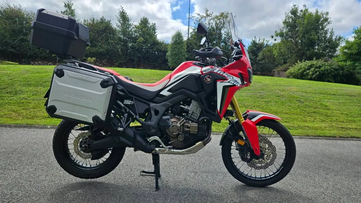 2017 Honda CFR1000L Africa Twin DCT. - Image 1