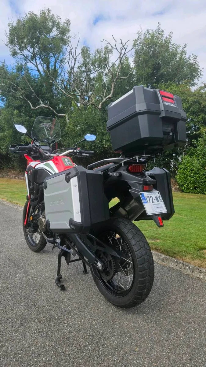 2017 Honda CFR1000L Africa Twin DCT. - Image 3
