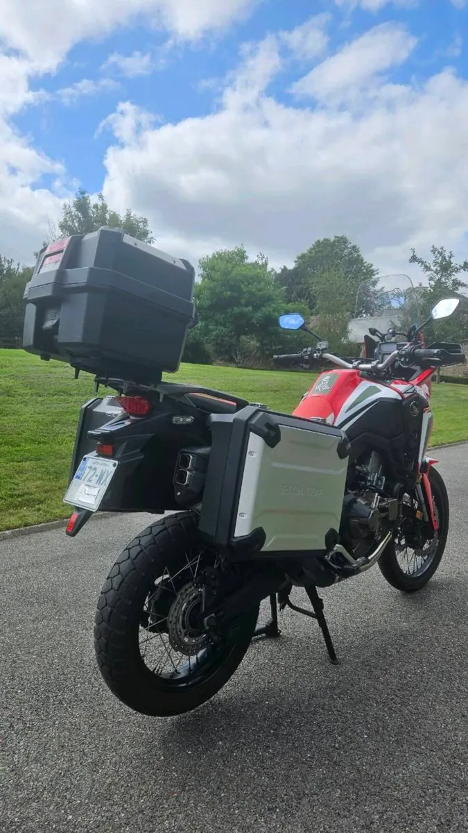 2017 Honda CFR1000L Africa Twin DCT. - Image 4