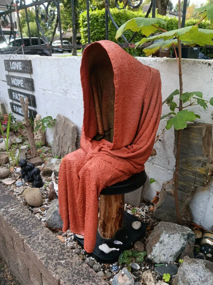 Halloween hollow man - Image 1