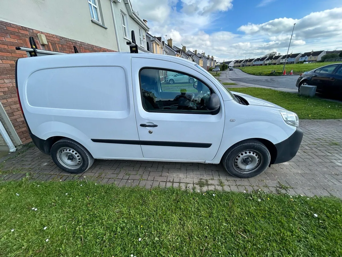 Renault kangoo 2018 - Image 1