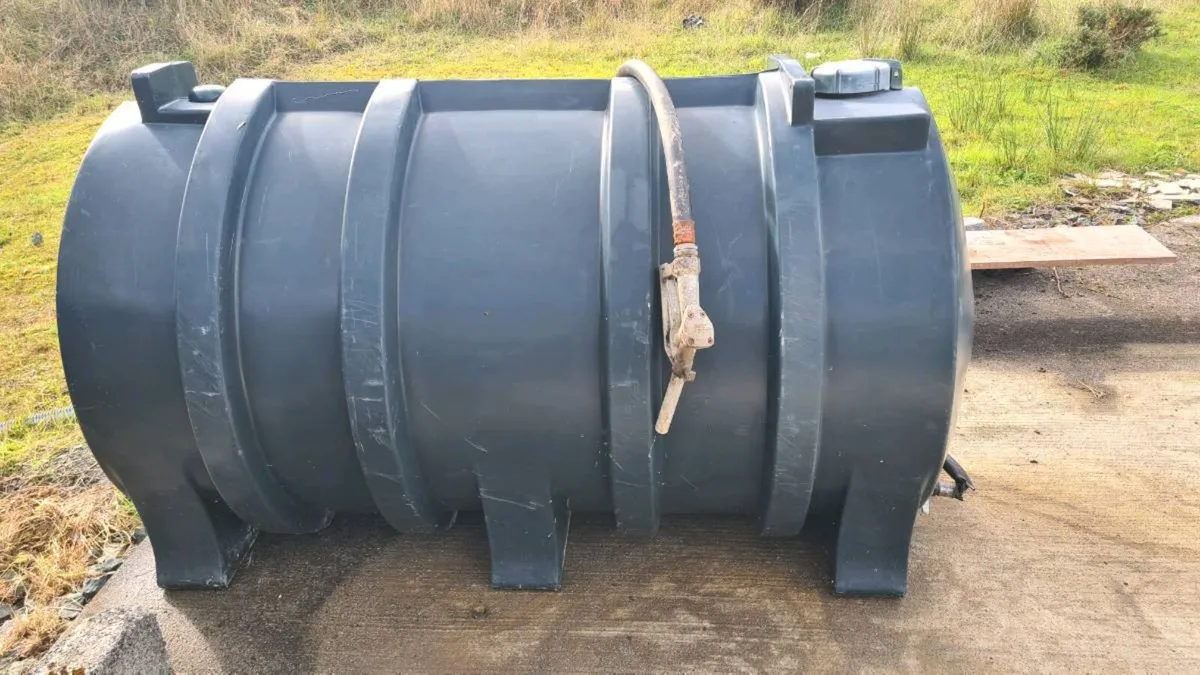 Oil. Tank - Image 2