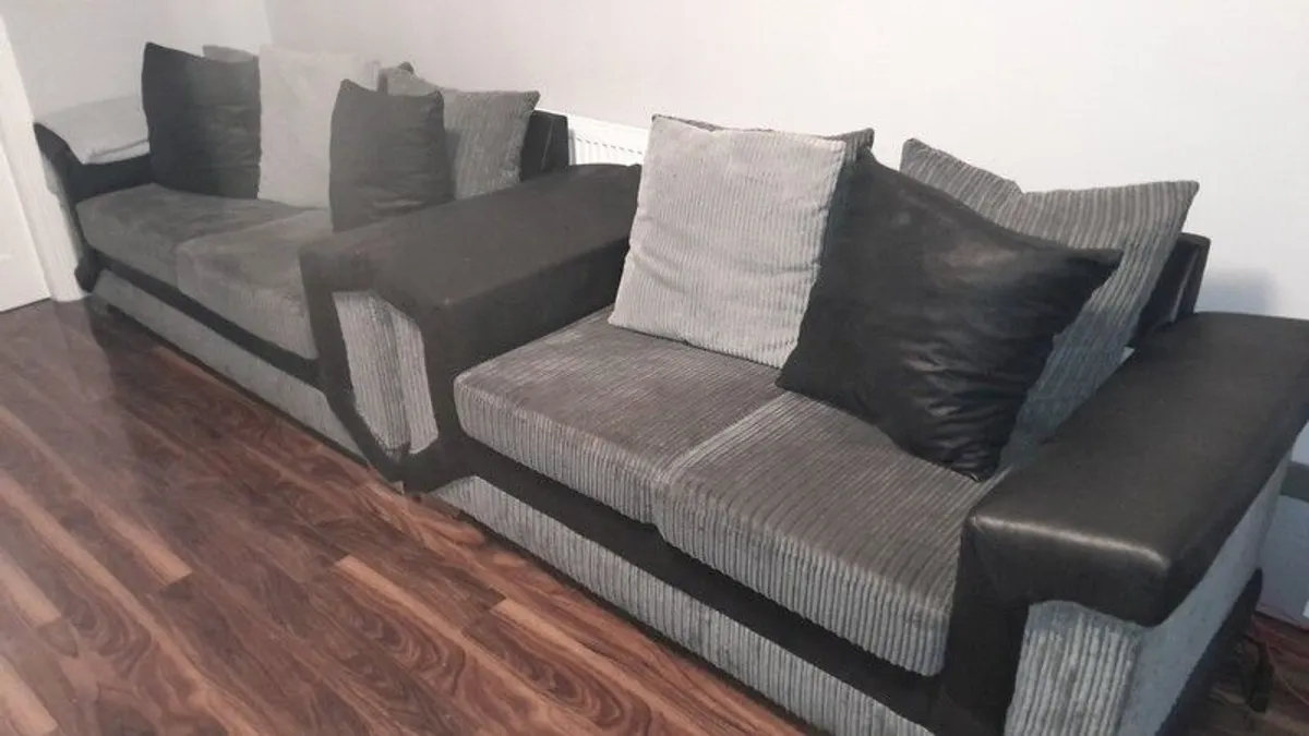 3 & 2 seater couches - Image 2